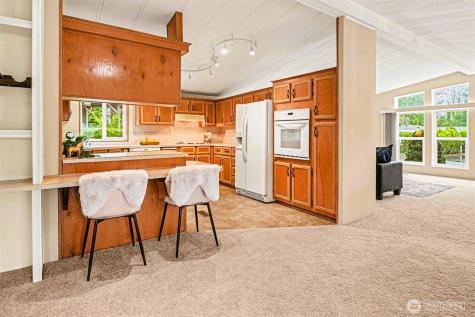17308 Woodcrest Drive NE Bothell WA 98011