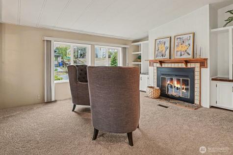 17308 Woodcrest Drive NE Bothell WA 98011