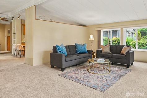 17308 Woodcrest Drive NE Bothell WA 98011