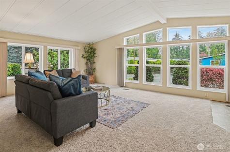 17308 Woodcrest Drive NE Bothell WA 98011