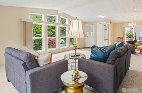 17308 Woodcrest Drive NE Bothell WA 98011
