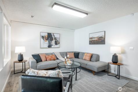 15806 SE 166th Place Renton WA 98058