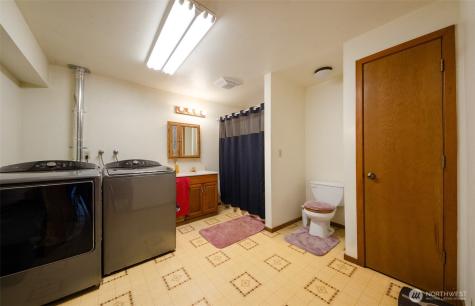 201 Jylha Rochester WA 98579