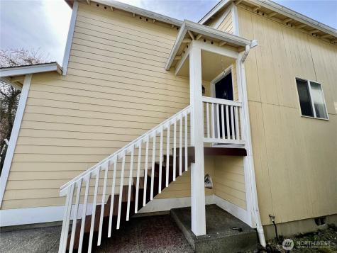 16008 89th Avenue E Puyallup WA 98375