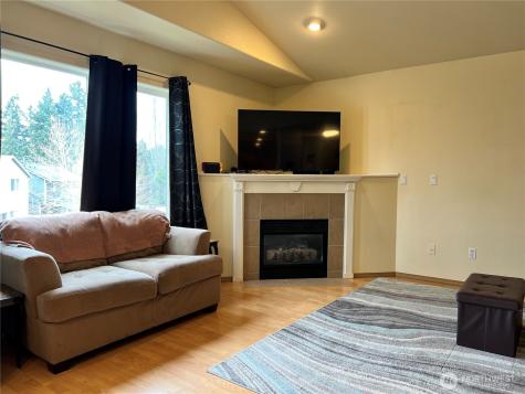 16008 89th Avenue E Puyallup WA 98375