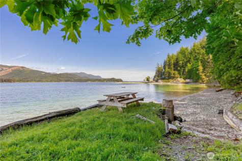 19748 NW Stavis Bay Road Seabeck WA 98380