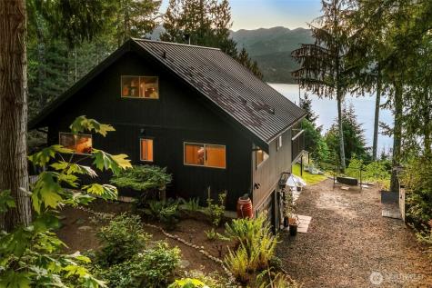 19748 NW Stavis Bay Road Seabeck WA 98380