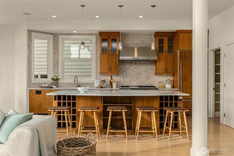 6007 Hazelwood Lane SE Bellevue WA 98006