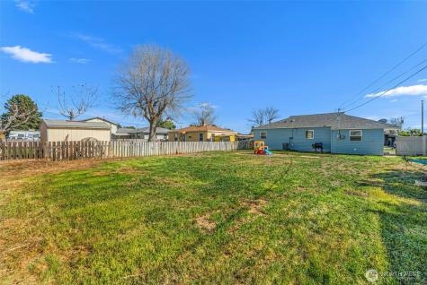 523 SW K Street Quincy WA 98848