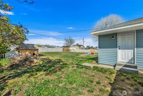 523 SW K Street Quincy WA 98848