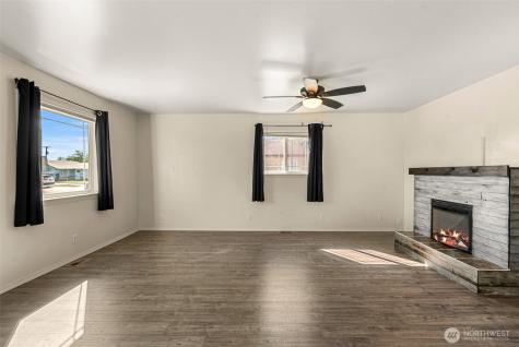 523 SW K Street Quincy WA 98848