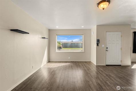 523 SW K Street Quincy WA 98848