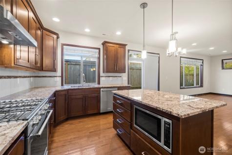 17004 11th Place W Lynnwood WA 98037