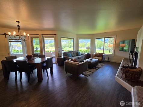 1 Lodge 609-m Manson WA 98831