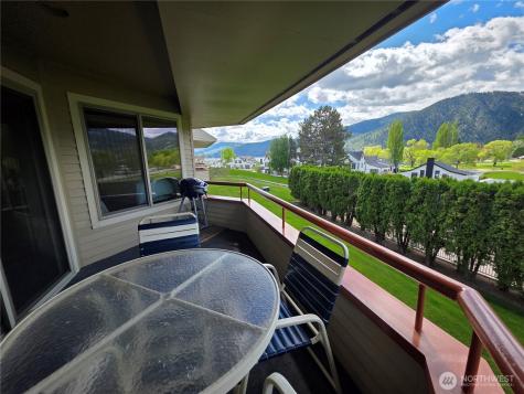 1 Lodge 609-m Manson WA 98831