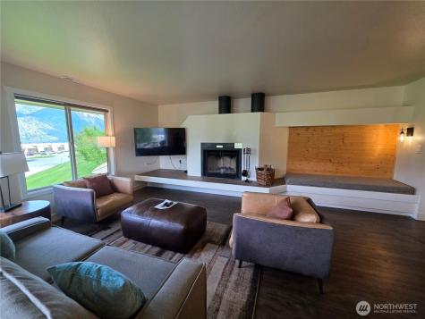1 Lodge 609-m Manson WA 98831
