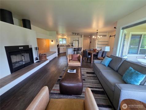 1 Lodge 609-m Manson WA 98831