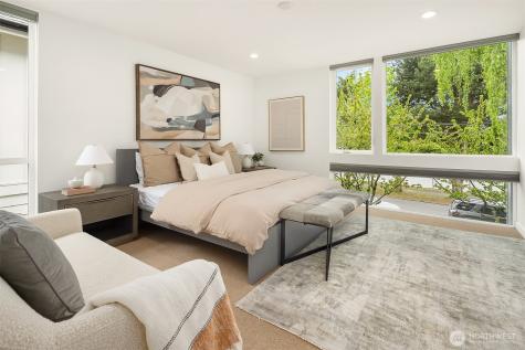 2418 6th Avenue W Seattle WA 98119