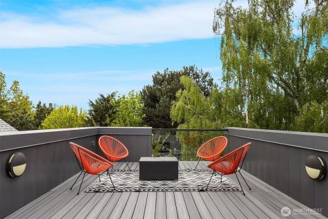 2418 6th Avenue W Seattle WA 98119