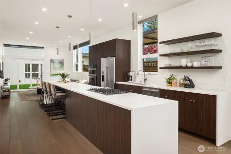 2418 6th Avenue W Seattle WA 98119