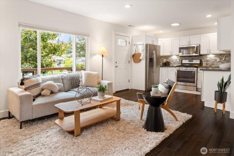 4513 Cascadia Avenue S Seattle WA 98118