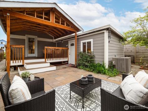 4513 Cascadia Avenue S Seattle WA 98118