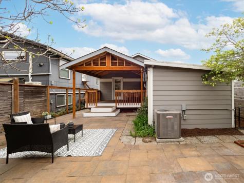 4513 Cascadia Avenue S Seattle WA 98118