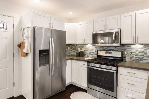 4513 Cascadia Avenue S Seattle WA 98118