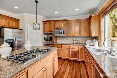23419 SE 51st Place Issaquah WA 98029