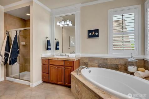 23419 SE 51st Place Issaquah WA 98029