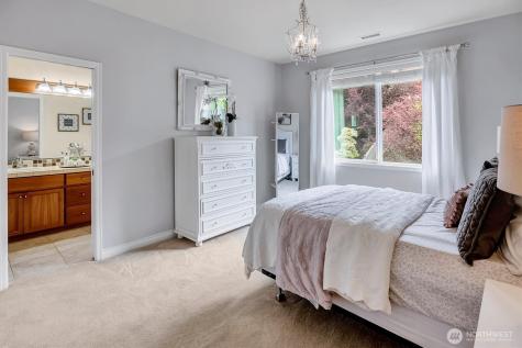 23419 SE 51st Place Issaquah WA 98029