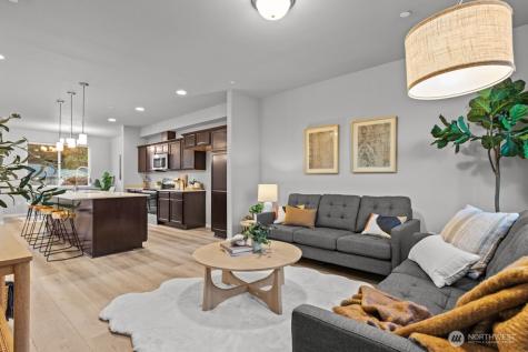 7027 Rainier Drive Everett WA 98203