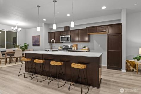 7027 Rainier Drive Everett WA 98203