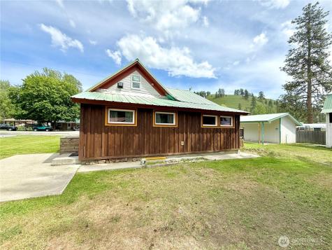 119 N Main Street Conconully WA 98819