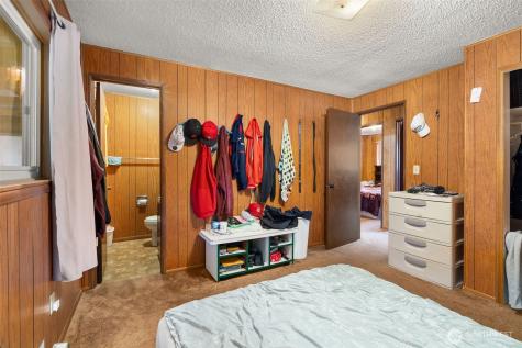 1334 Larch Street Raymond WA 98577