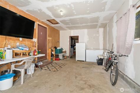 1334 Larch Street Raymond WA 98577