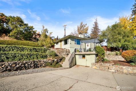 1216 Crawford Wenatchee WA 98801