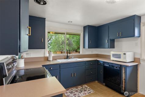 1216 Crawford Wenatchee WA 98801