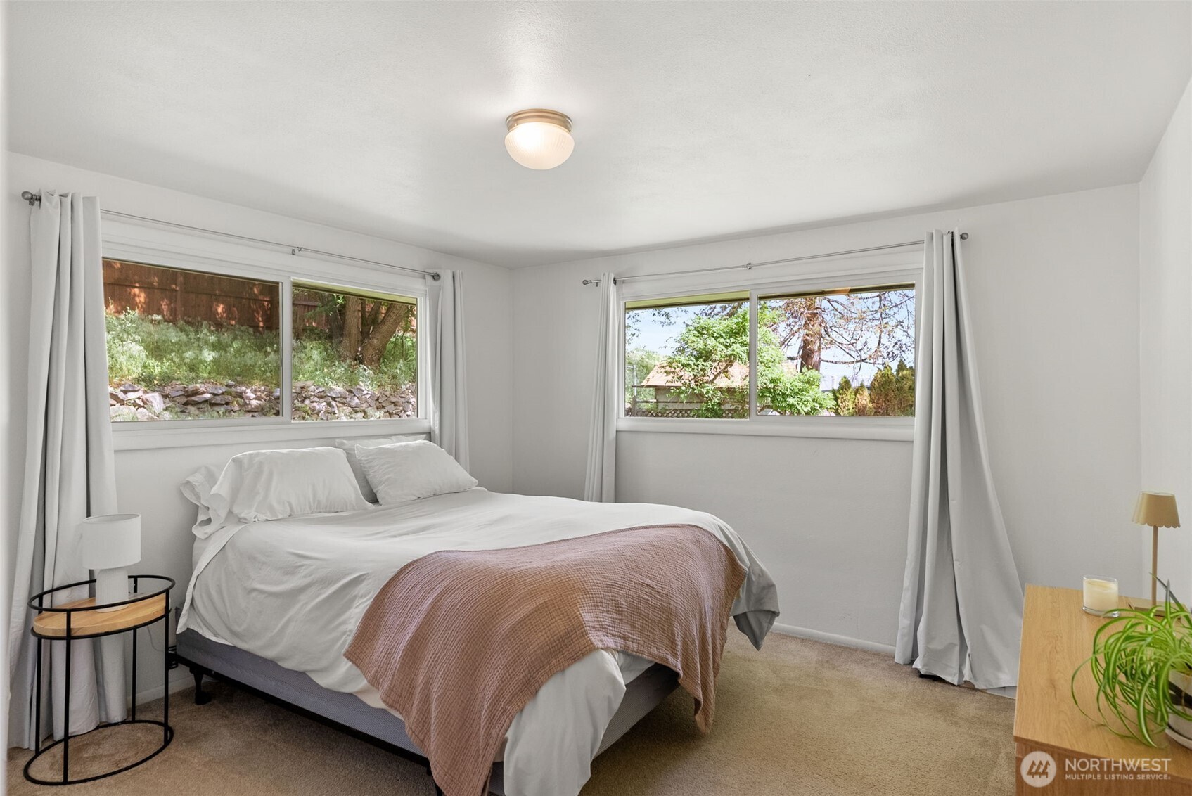 1216 Crawford Wenatchee WA 98801