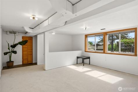 1216 Crawford Wenatchee WA 98801