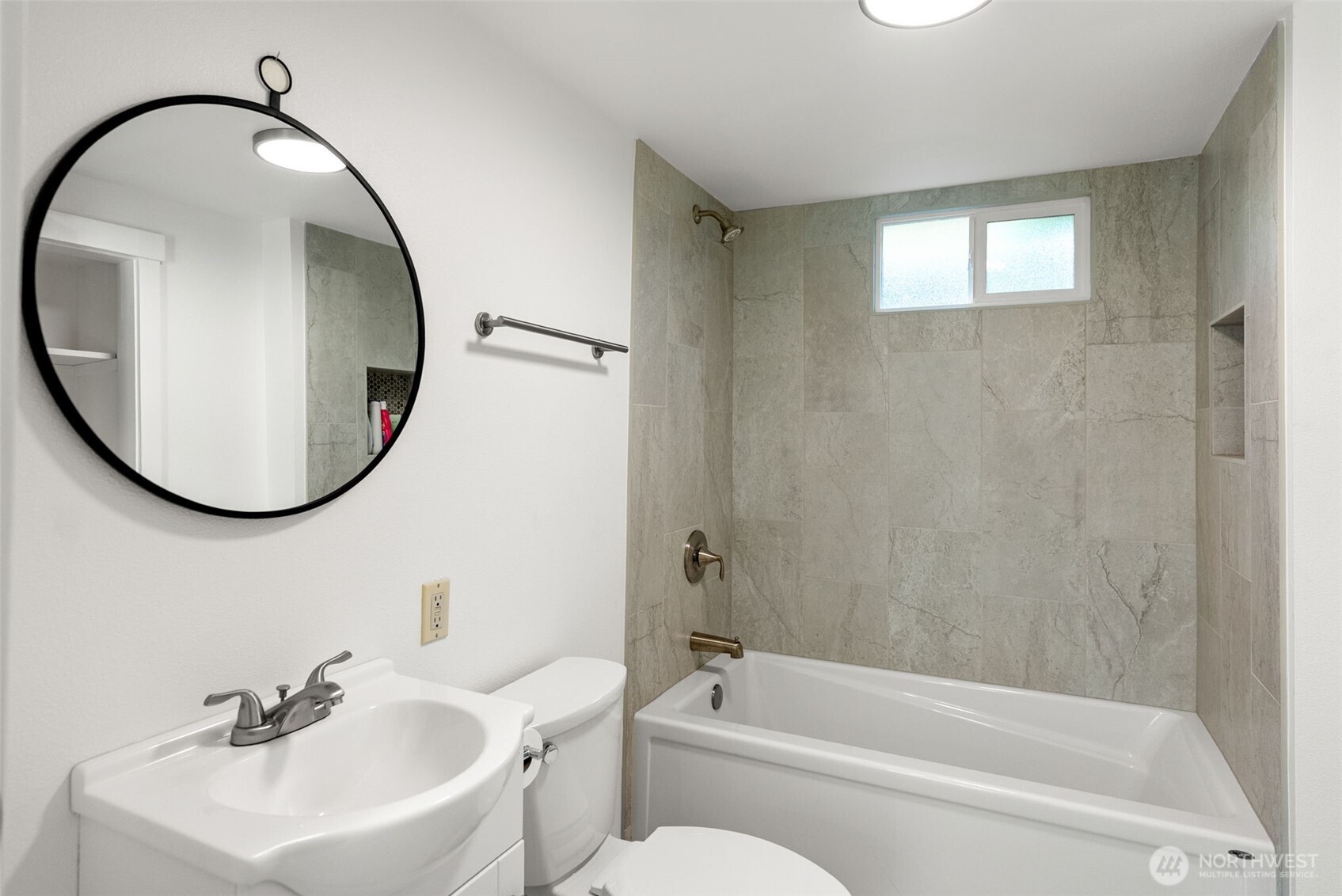 1216 Crawford Wenatchee WA 98801
