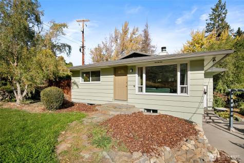 1216 Crawford Wenatchee WA 98801
