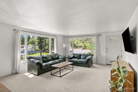 1216 Crawford Wenatchee WA 98801