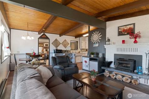 967 Donald Avenue Oak Harbor WA 98277