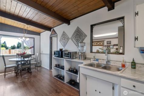 967 Donald Avenue Oak Harbor WA 98277