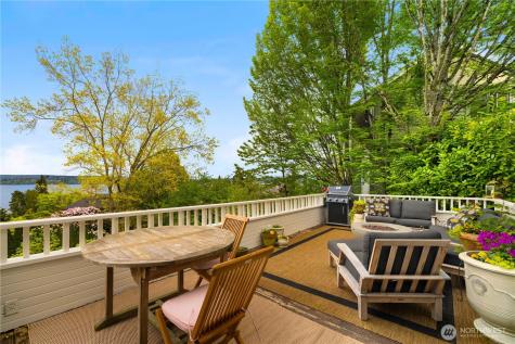 246 Dorffel Drive E Seattle WA 98112