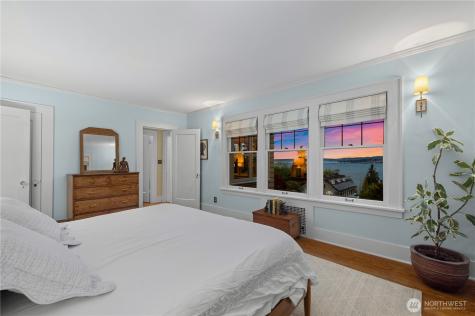 246 Dorffel Drive E Seattle WA 98112