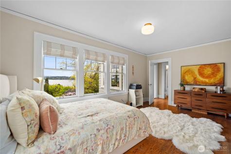 246 Dorffel Drive E Seattle WA 98112