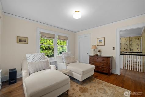 246 Dorffel Drive E Seattle WA 98112