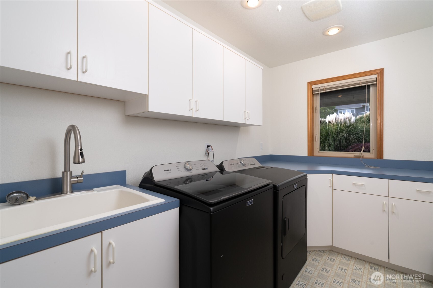 6404 Warren Street Anacortes WA 98221